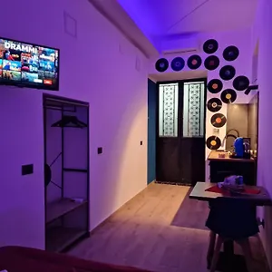 Tribunali Flat , Napoli Italia